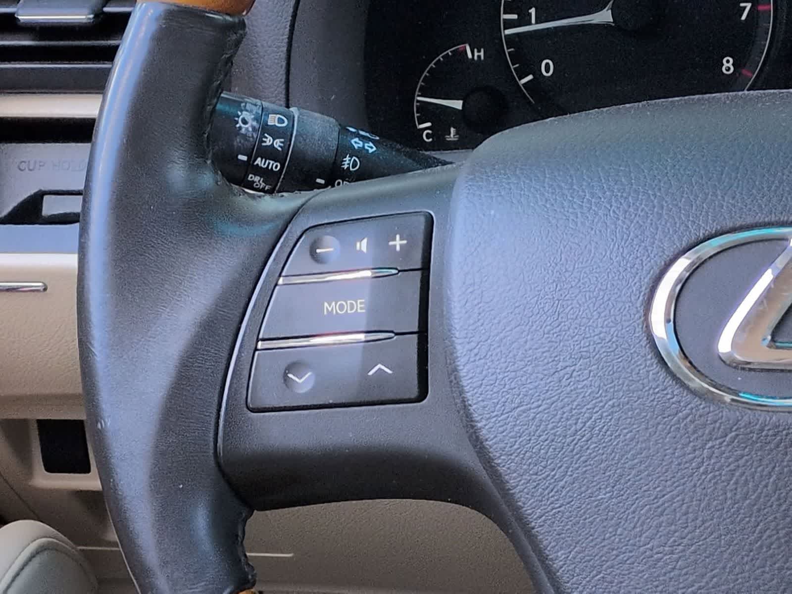 Thumbnail: 2012 Lexus RX - 24