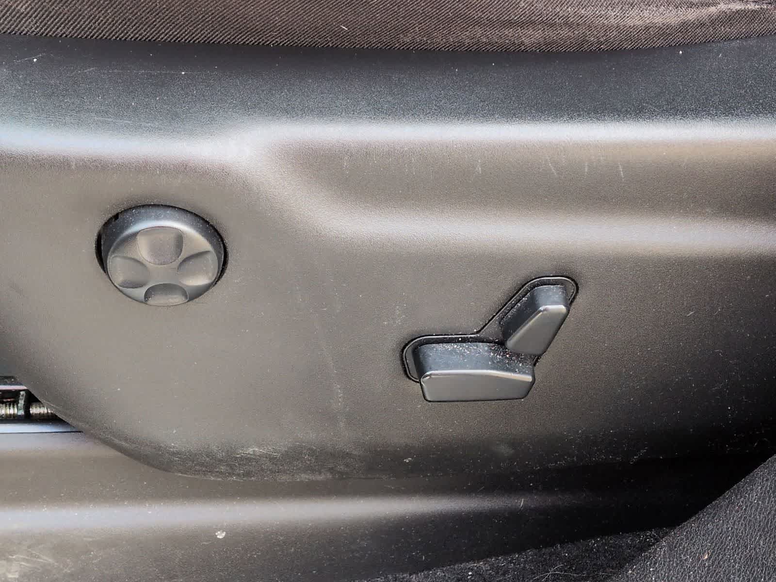 Thumbnail: 2020 Dodge Durango - 18