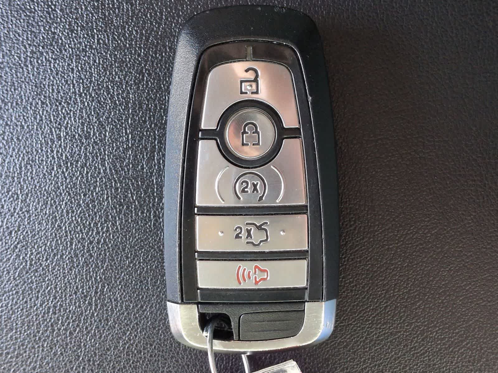 Thumbnail: 2019 Ford Edge - 34