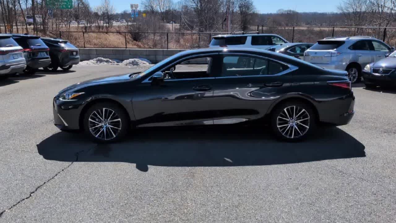 Thumbnail: 2025 Lexus ES - 5