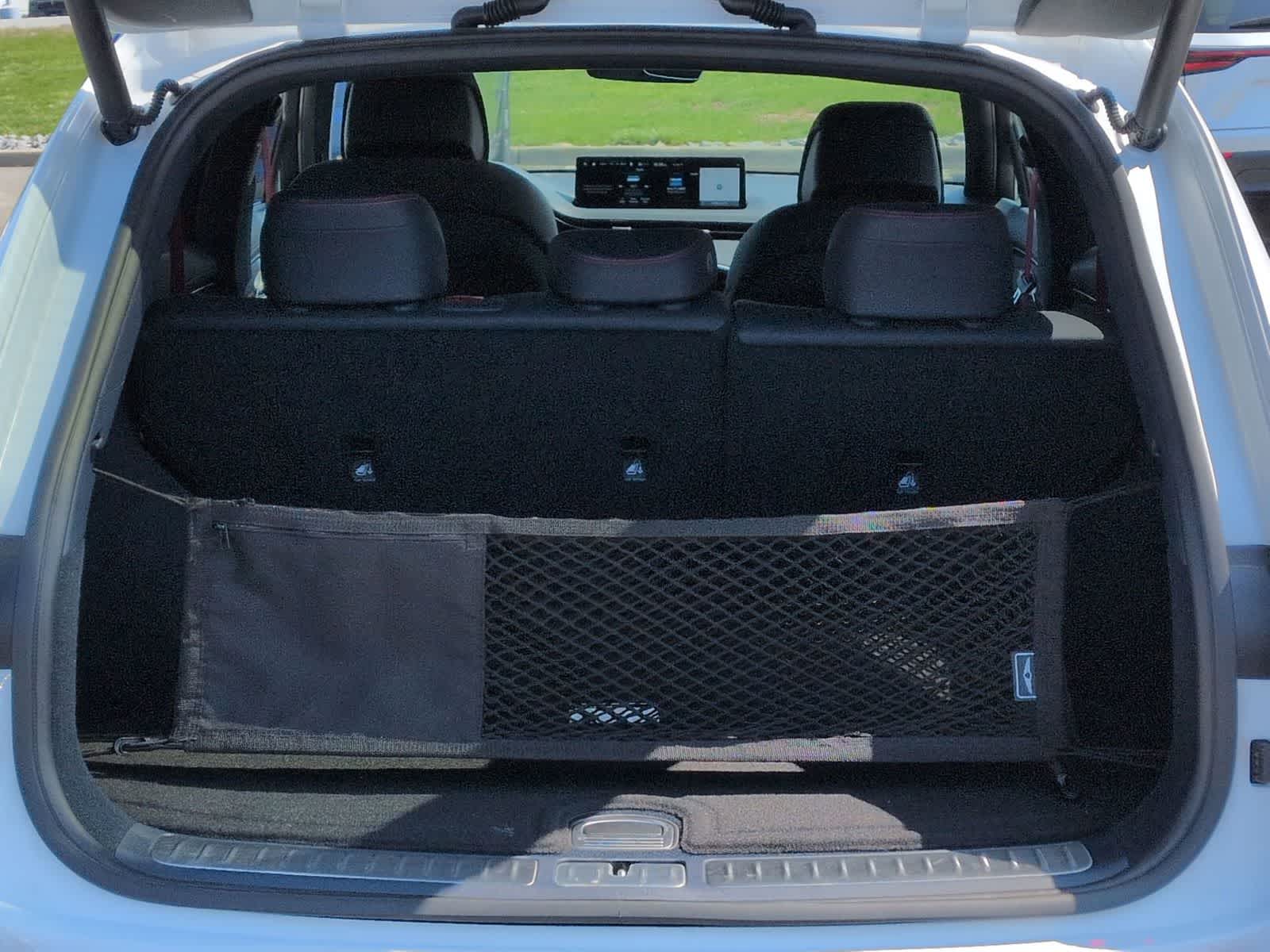 Thumbnail: 2022 Genesis GV70 - 36