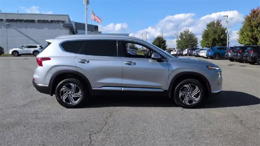 Thumbnail: 2022 Hyundai Santa Fe - 9