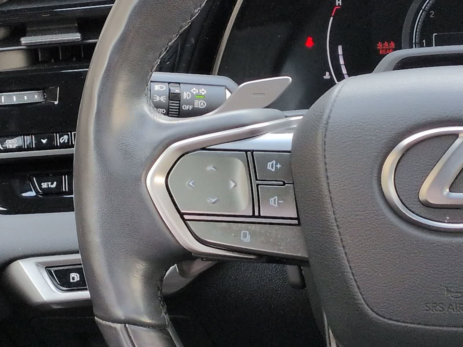 Thumbnail: 2023 Lexus RX - 26