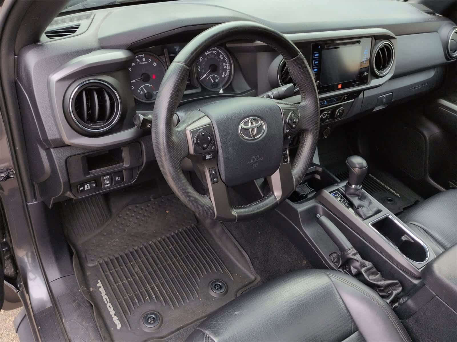 Thumbnail: 2019 Toyota Tacoma - 10