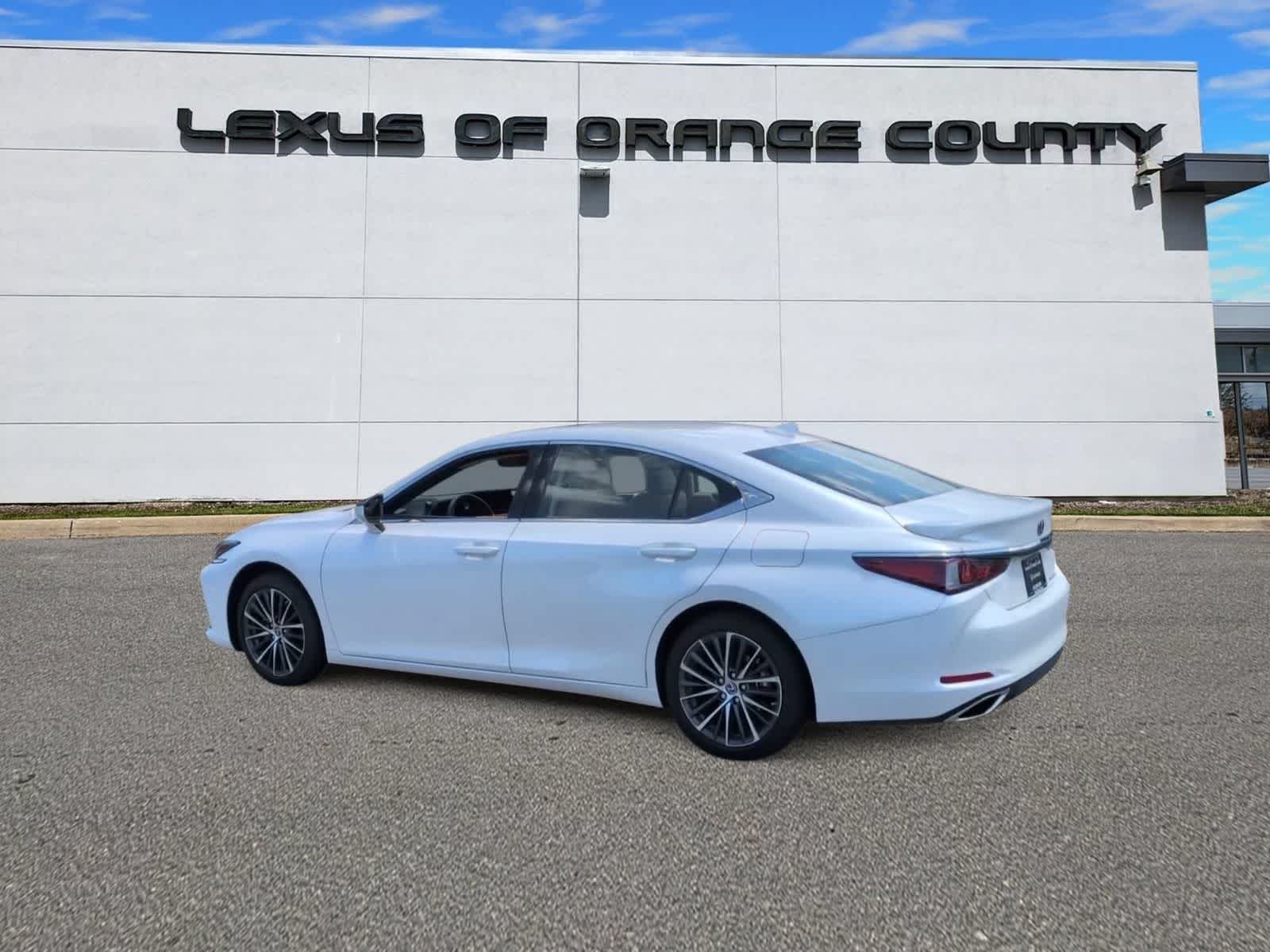Thumbnail: 2025 Lexus ES - 6