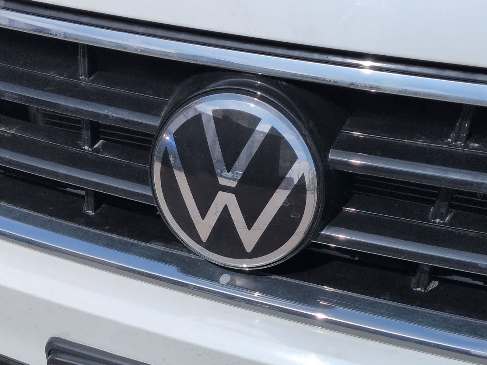 Thumbnail: 2022 Volkswagen Tiguan - 12