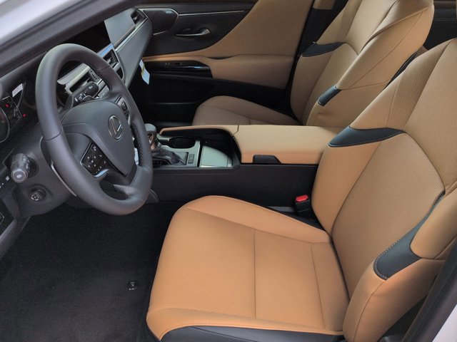 Thumbnail: 2025 Lexus ES - 17