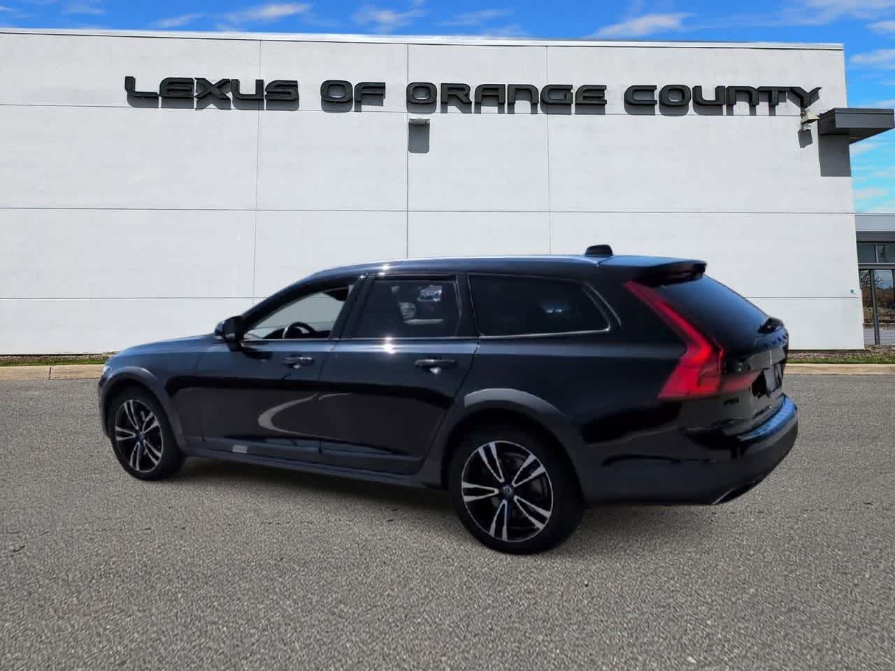 Thumbnail: 2018 Volvo S90 - 6