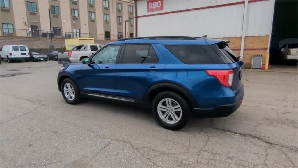 Thumbnail: 2021 Ford Explorer - 6