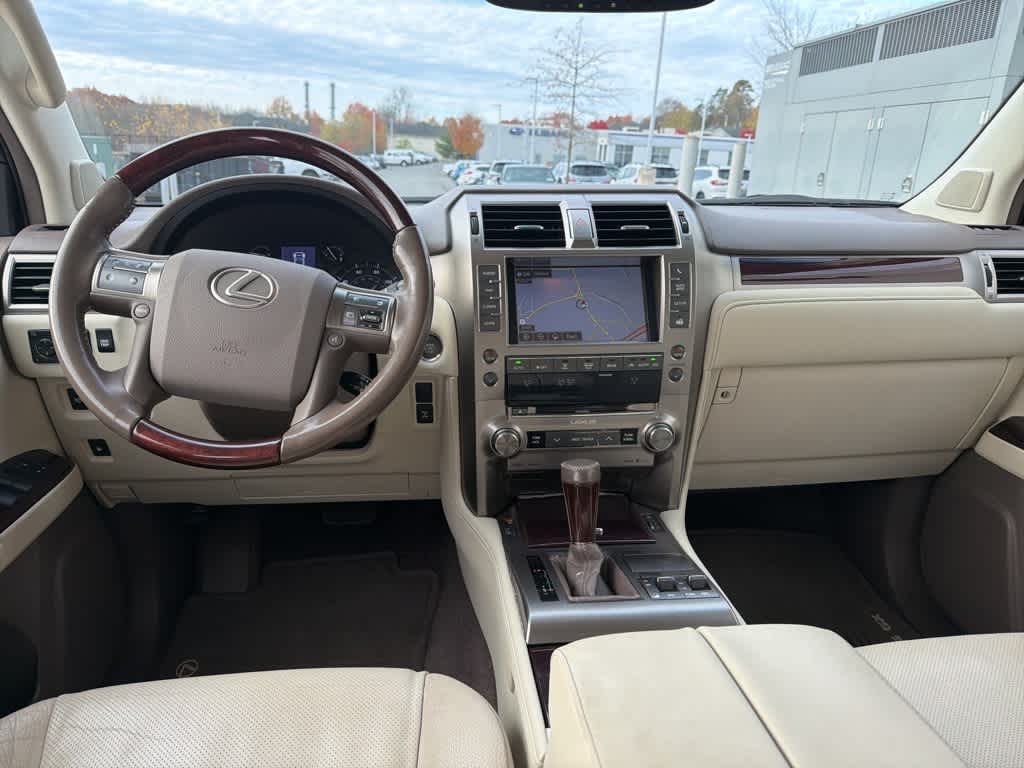 Thumbnail: 2017 Lexus GX - 10