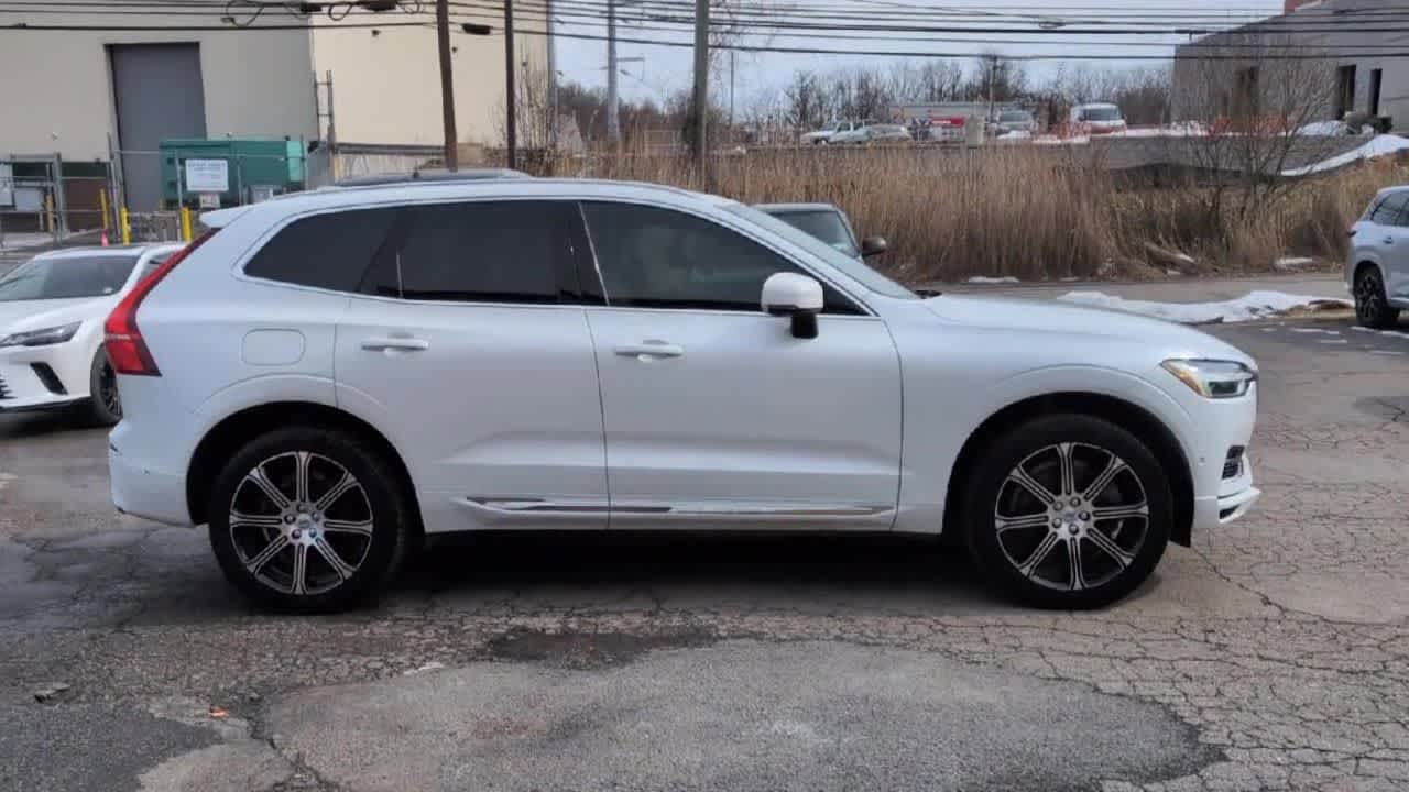 Thumbnail: 2018 Volvo XC60 - 9