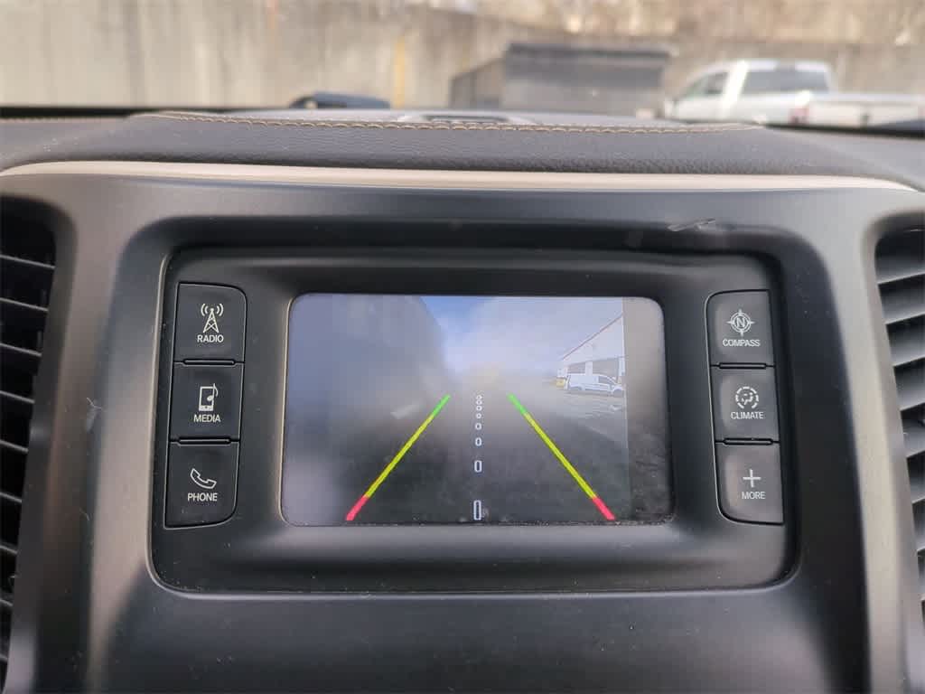 Thumbnail: 2016 Jeep Cherokee - 31