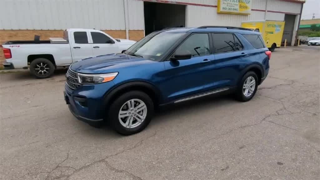 Thumbnail: 2021 Ford Explorer - 4