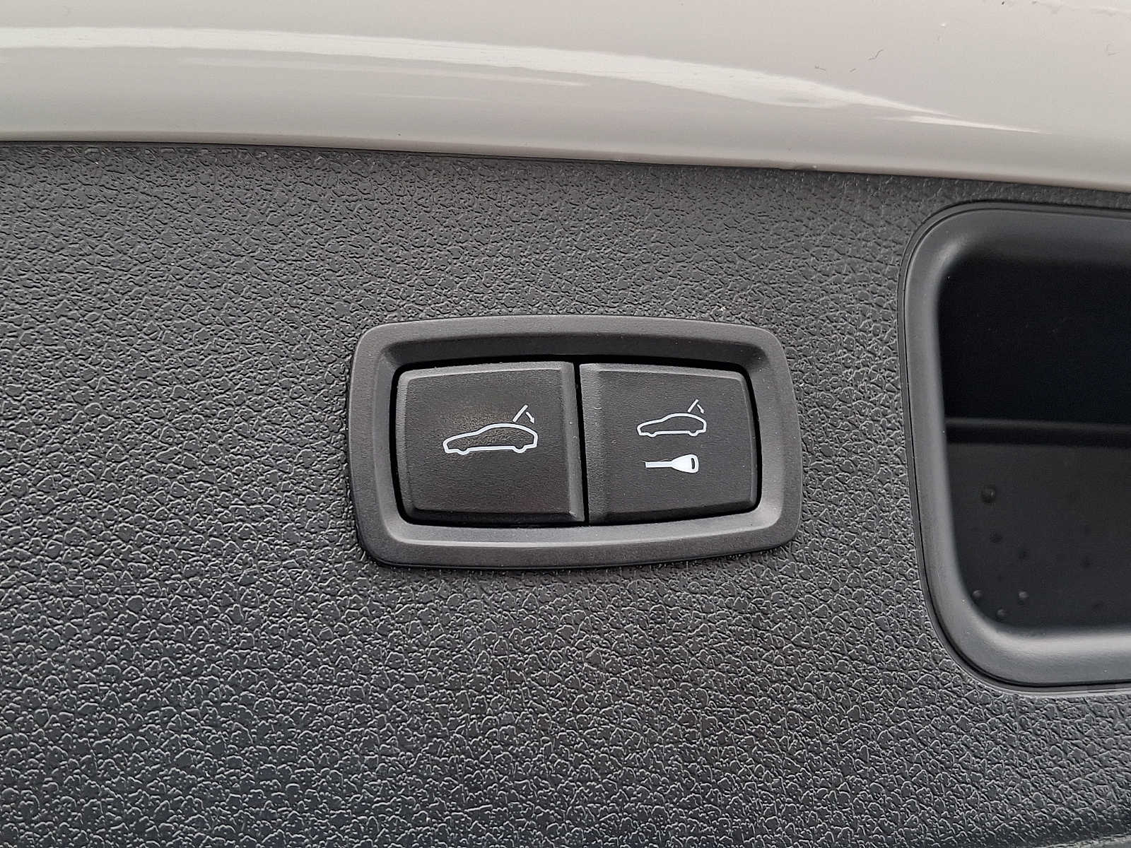 Thumbnail: 2019 Porsche Macan - 29