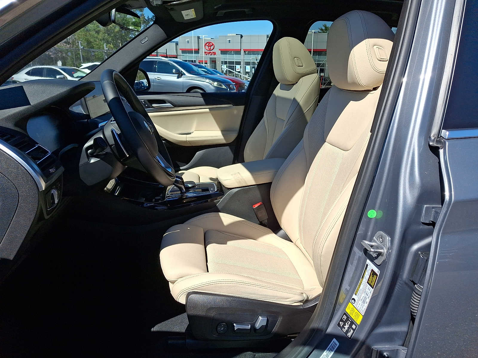 Thumbnail: 2023 BMW X3 - 10