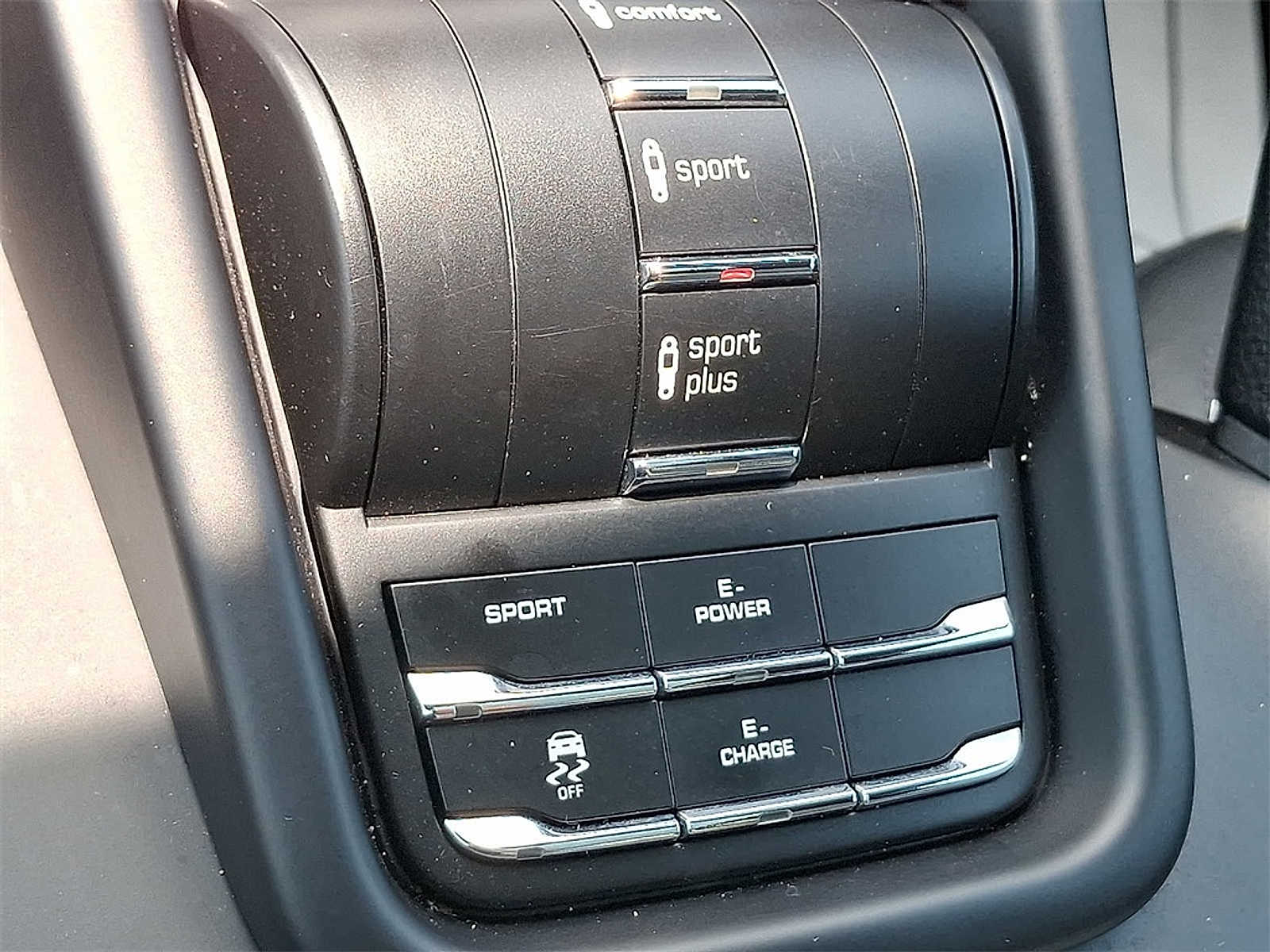 Thumbnail: 2016 Porsche Cayenne - 22