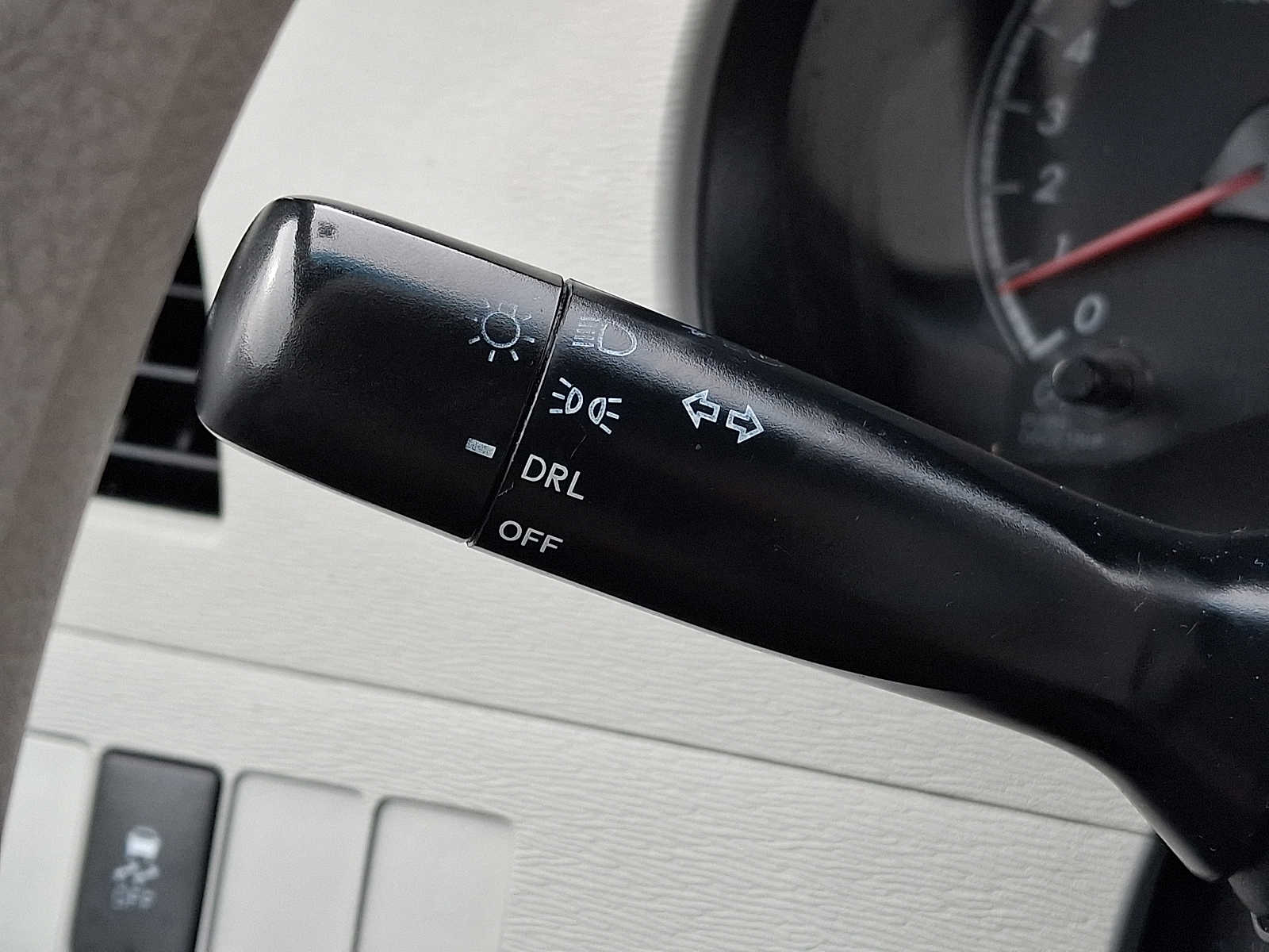 Thumbnail: 2012 Toyota Sienna - 22