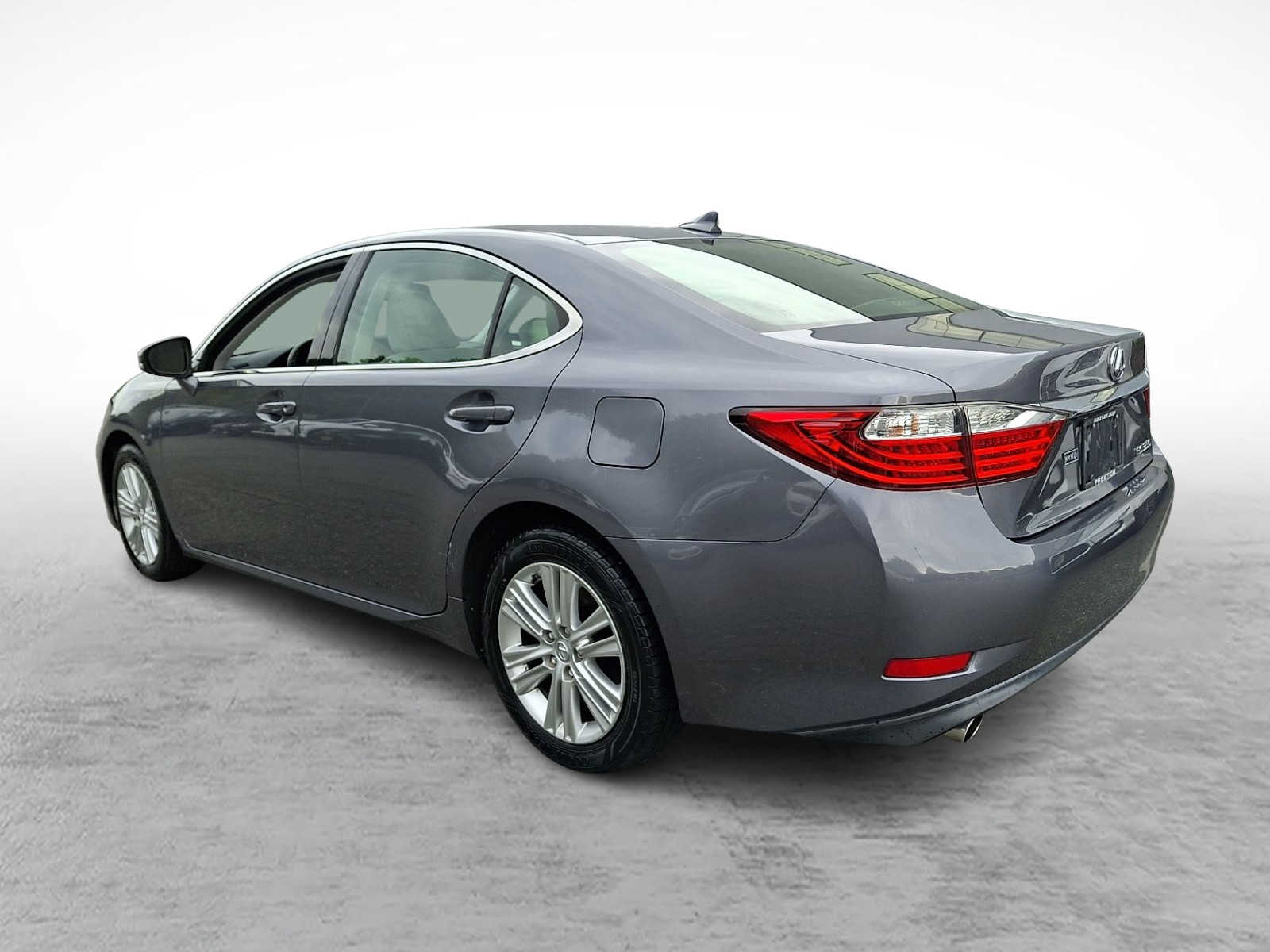 Thumbnail: 2013 Lexus ES - 6