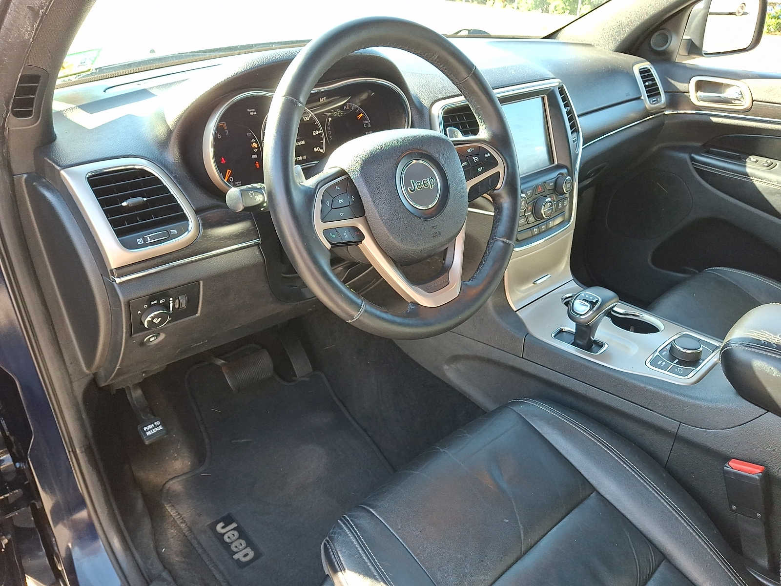 Thumbnail: 2014 Jeep Grand Cherokee - 9