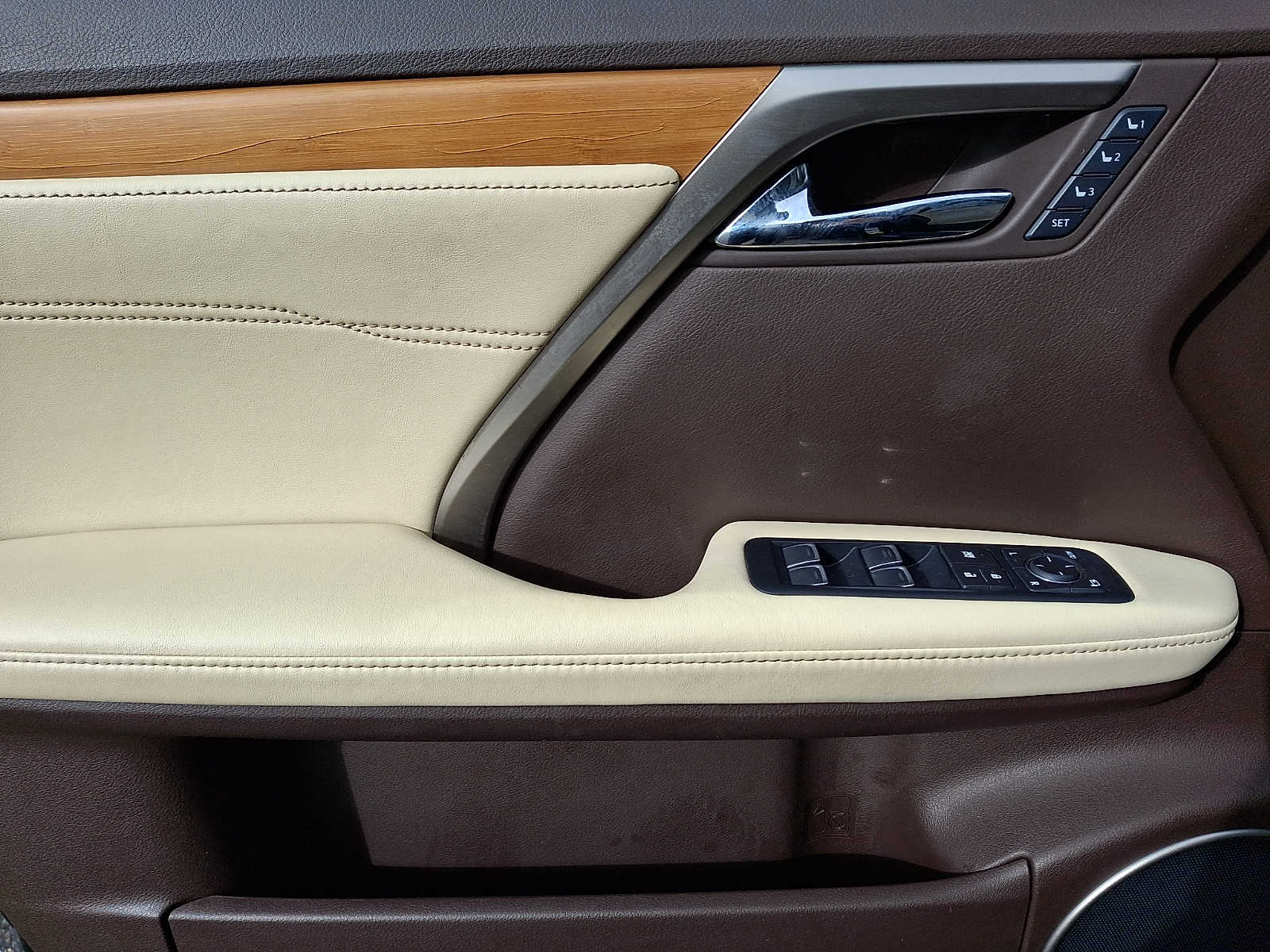 Thumbnail: 2017 Lexus RX - 9