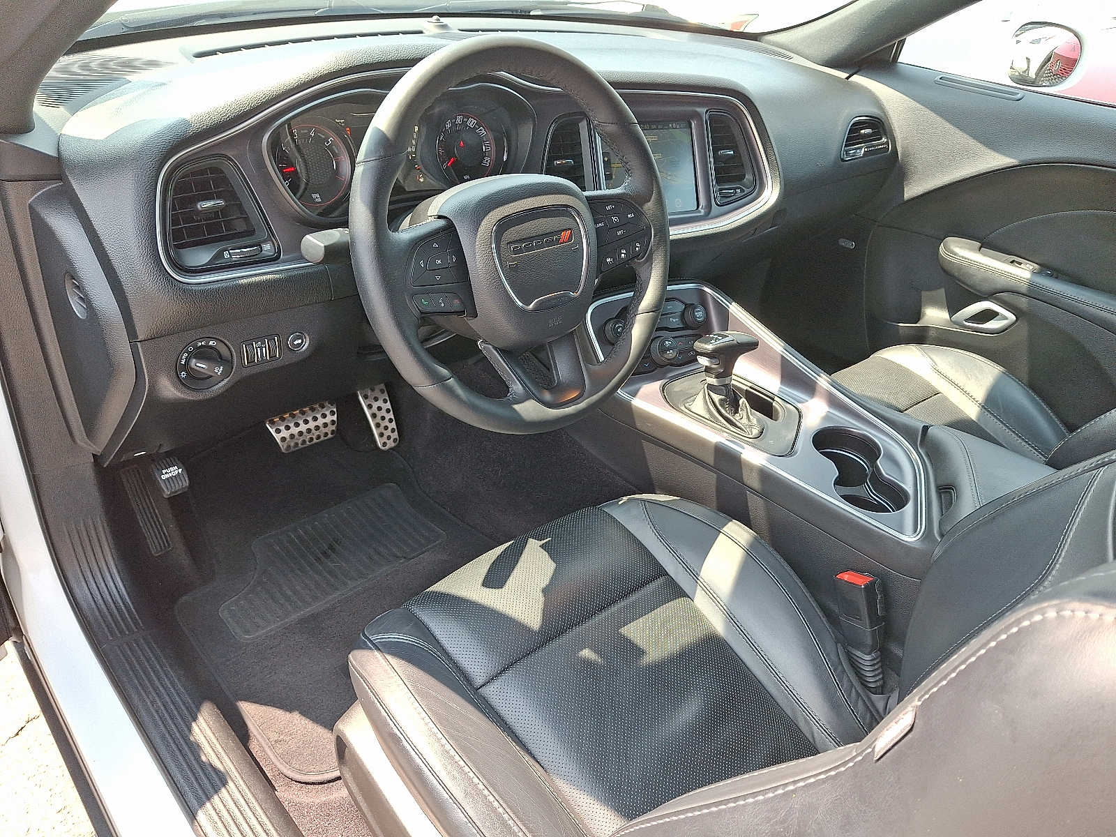 Thumbnail: 2016 Dodge Challenger - 11