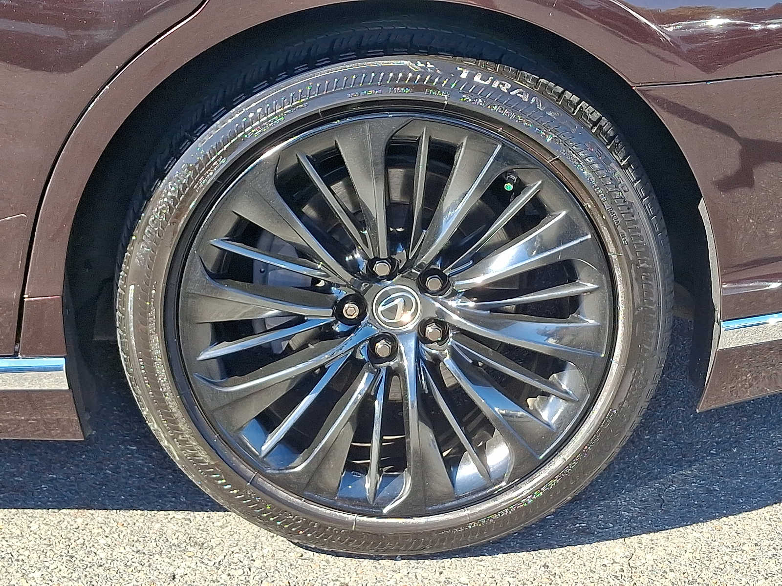 Thumbnail: 2020 Lexus LS - 7