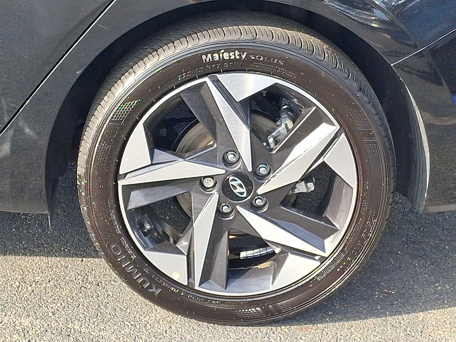 Thumbnail: 2023 Hyundai Elantra - 7