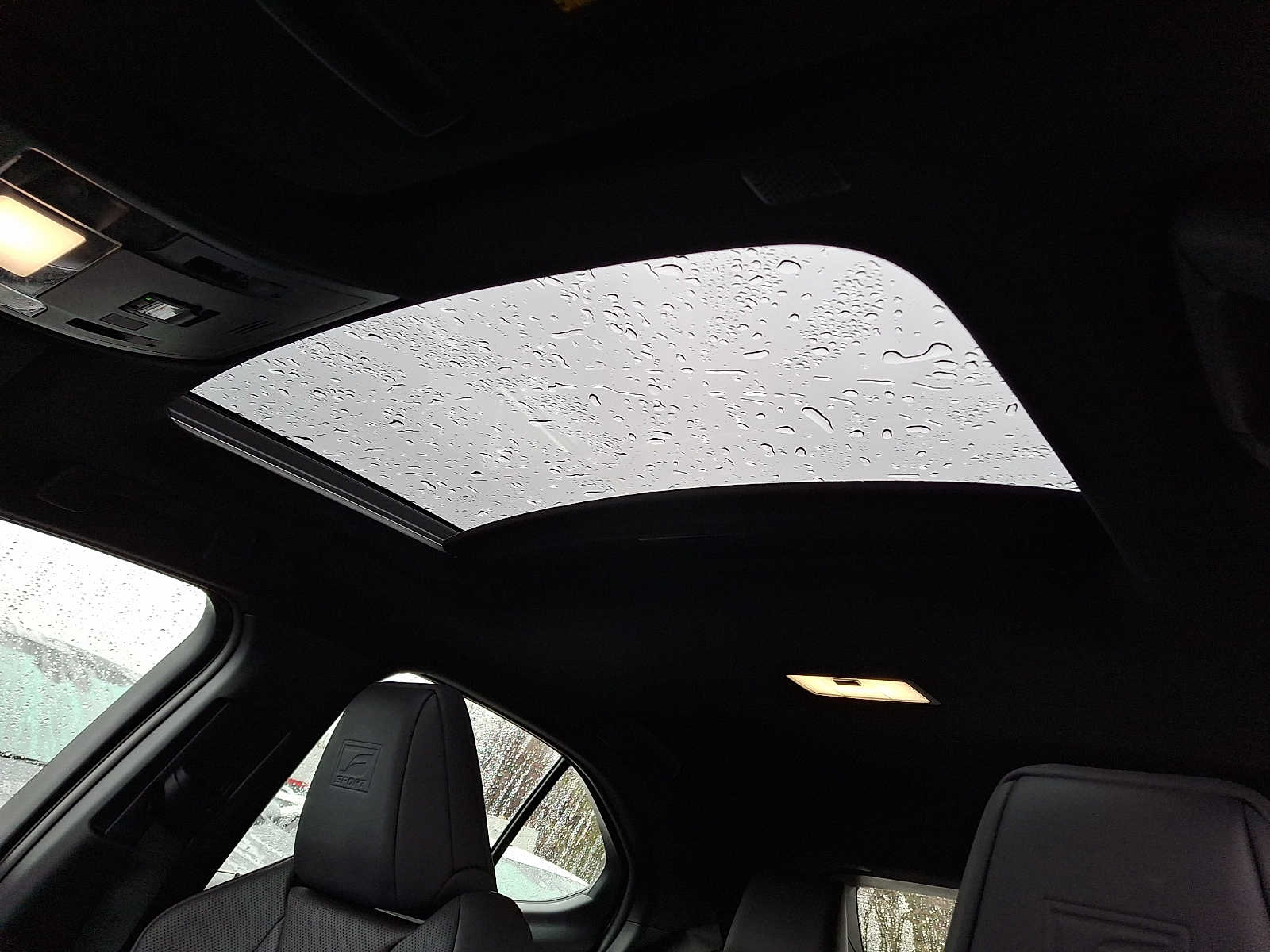 Thumbnail: 2019 Lexus UX - 12