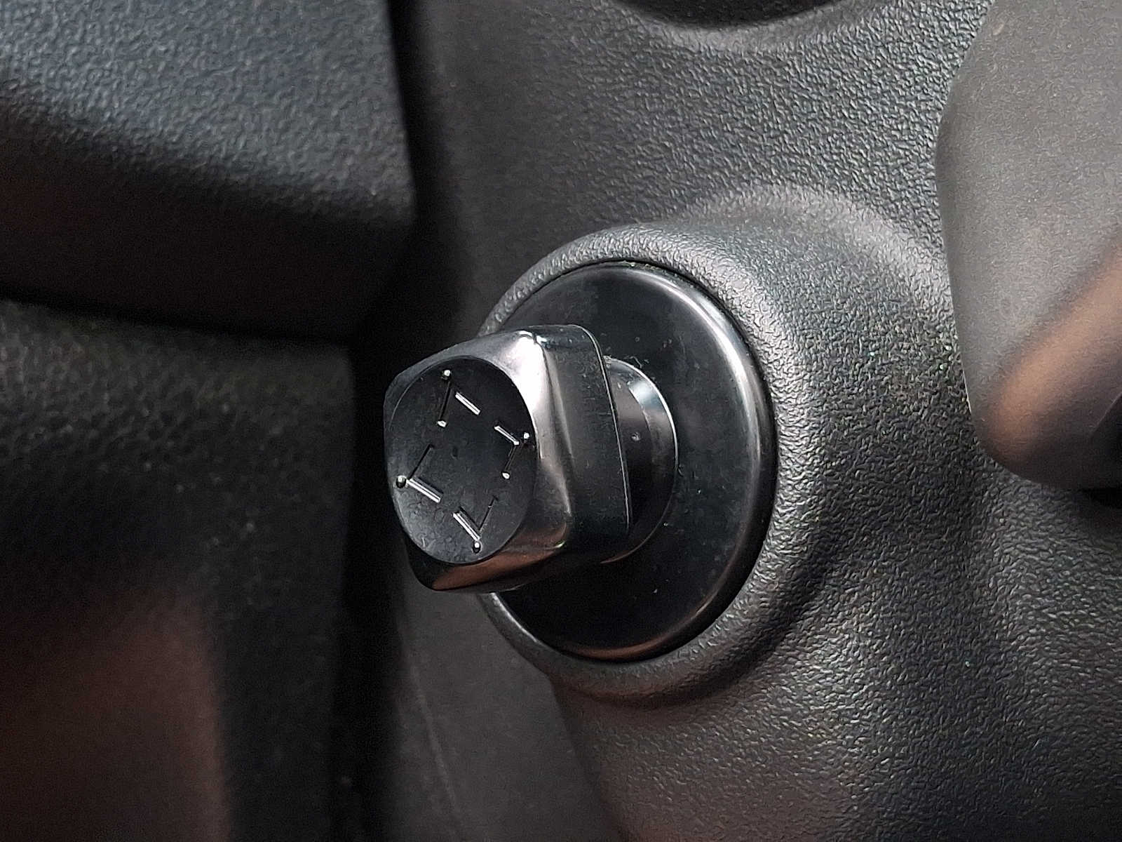Thumbnail: 2010 Nissan Maxima - 25
