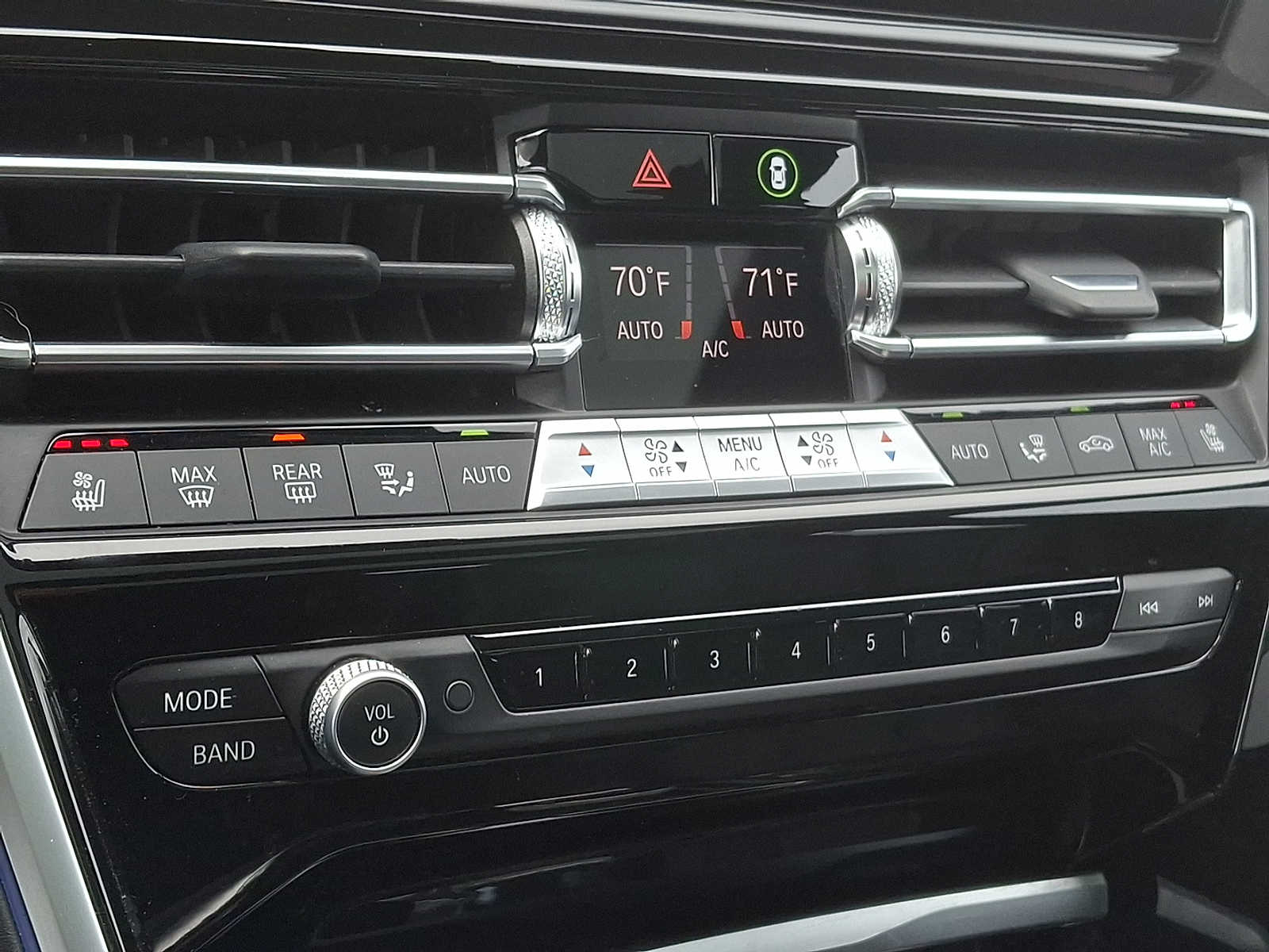 Thumbnail: 2023 BMW 8 Series - 15