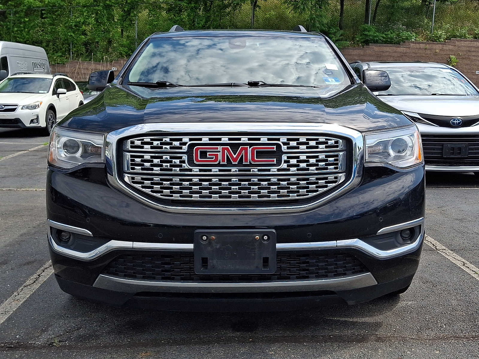 Thumbnail: 2018 GMC Acadia - 2