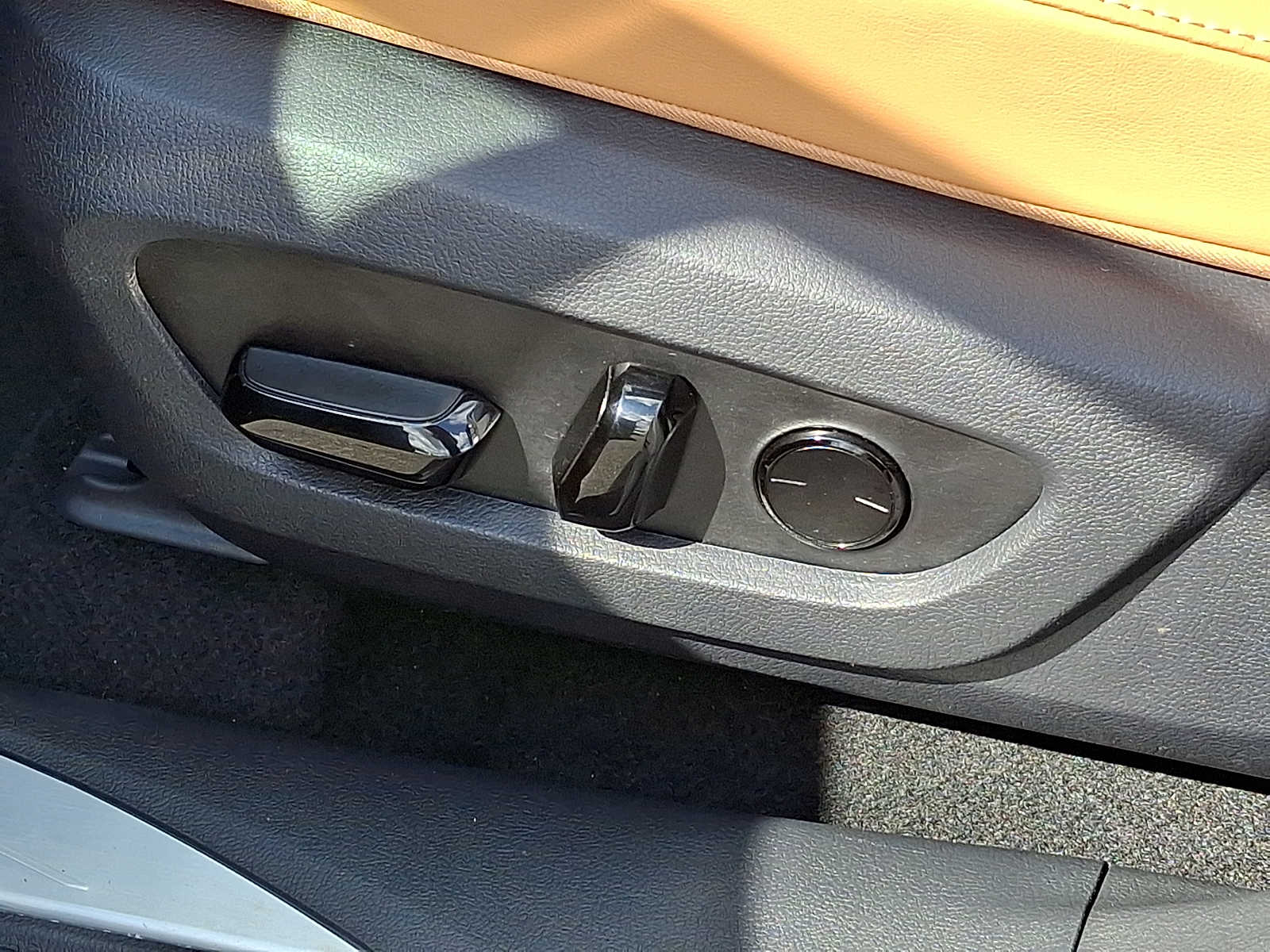 Thumbnail: 2025 Lexus RX - 11