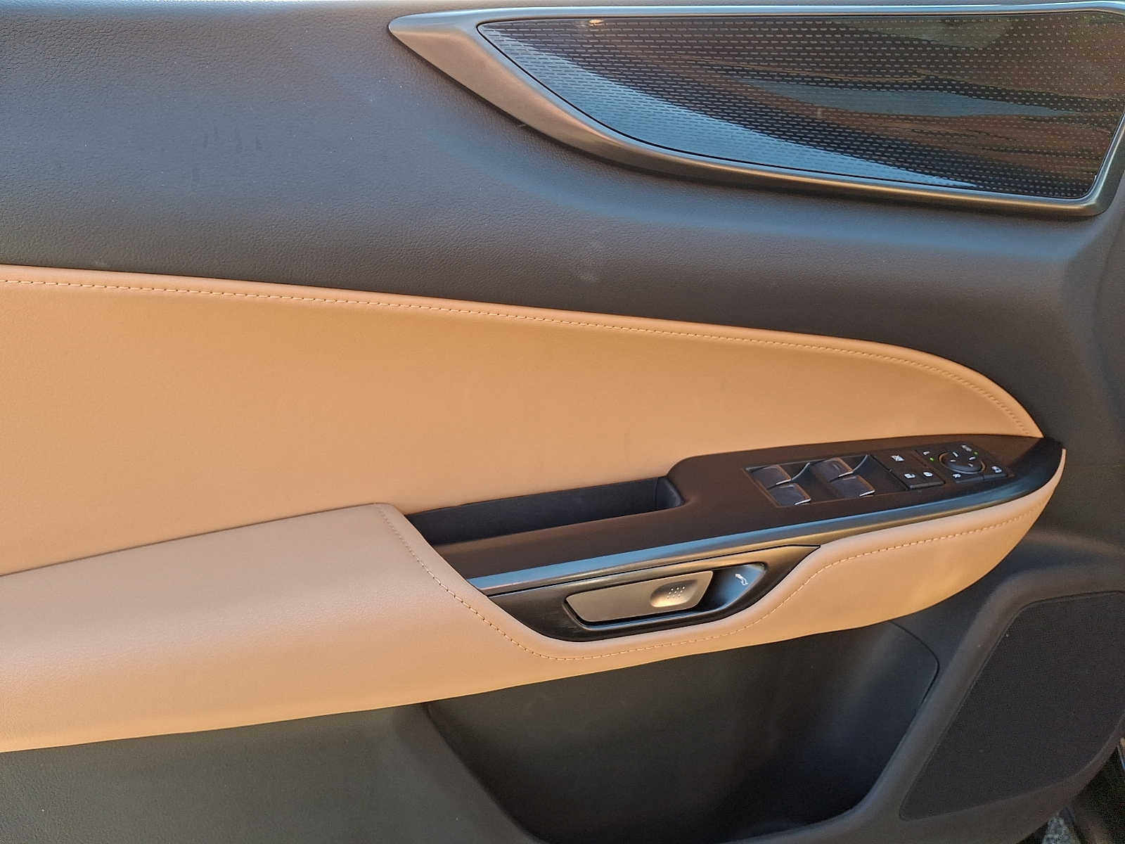 Thumbnail: 2025 Lexus NX - 10