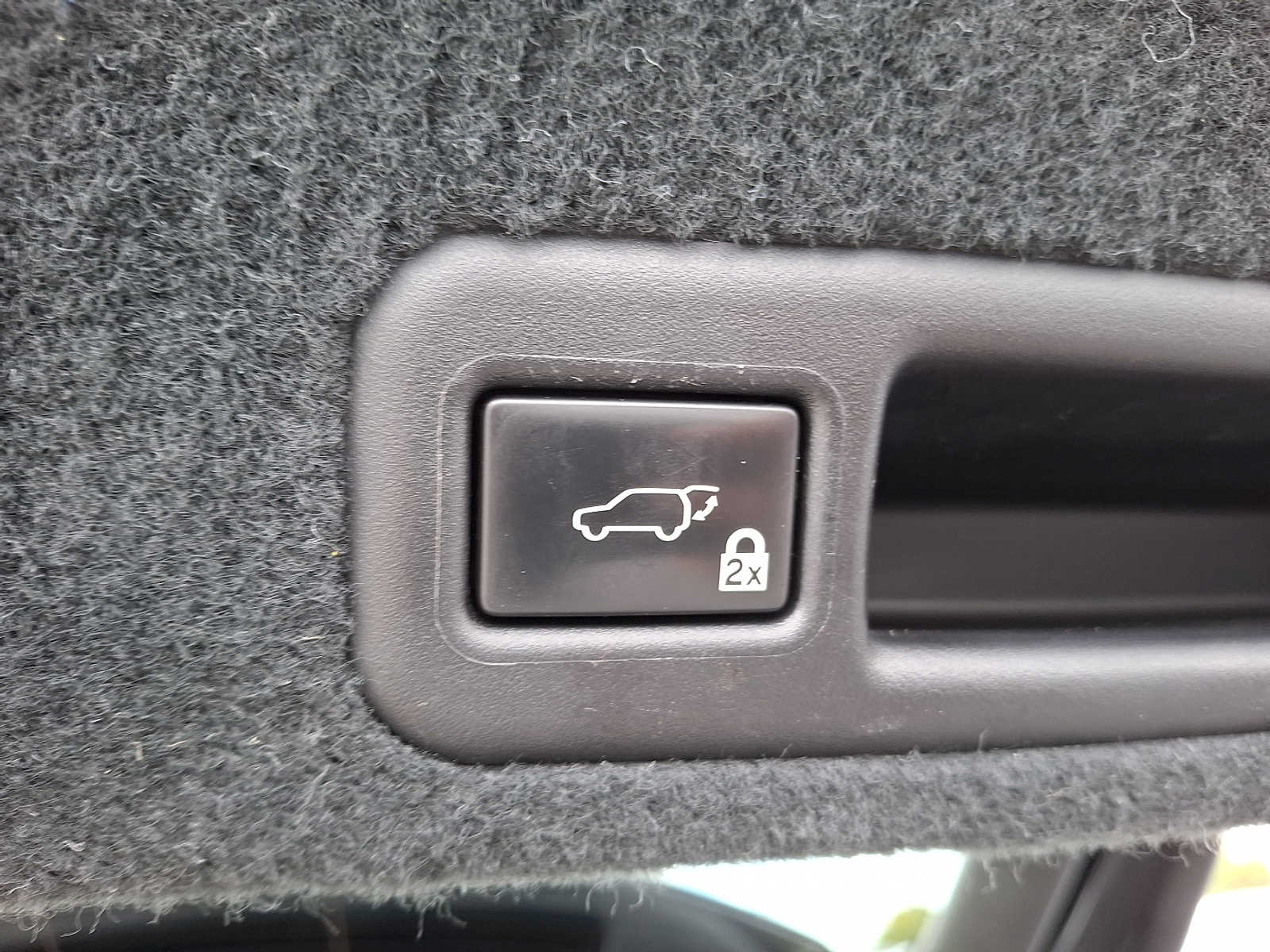 Thumbnail: 2019 Lexus RX - 28