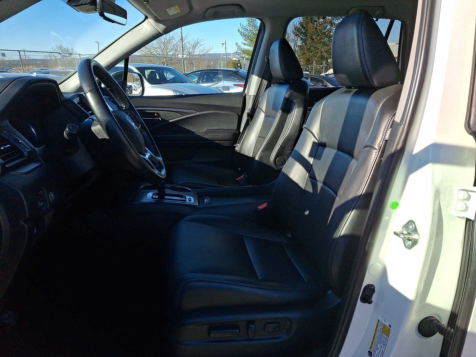 Thumbnail: 2019 Honda Pilot - 12