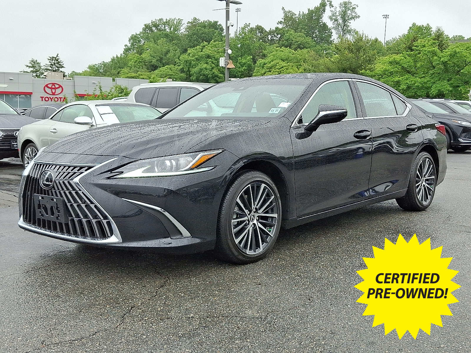 2023 Lexus ES 350 Hero Image
