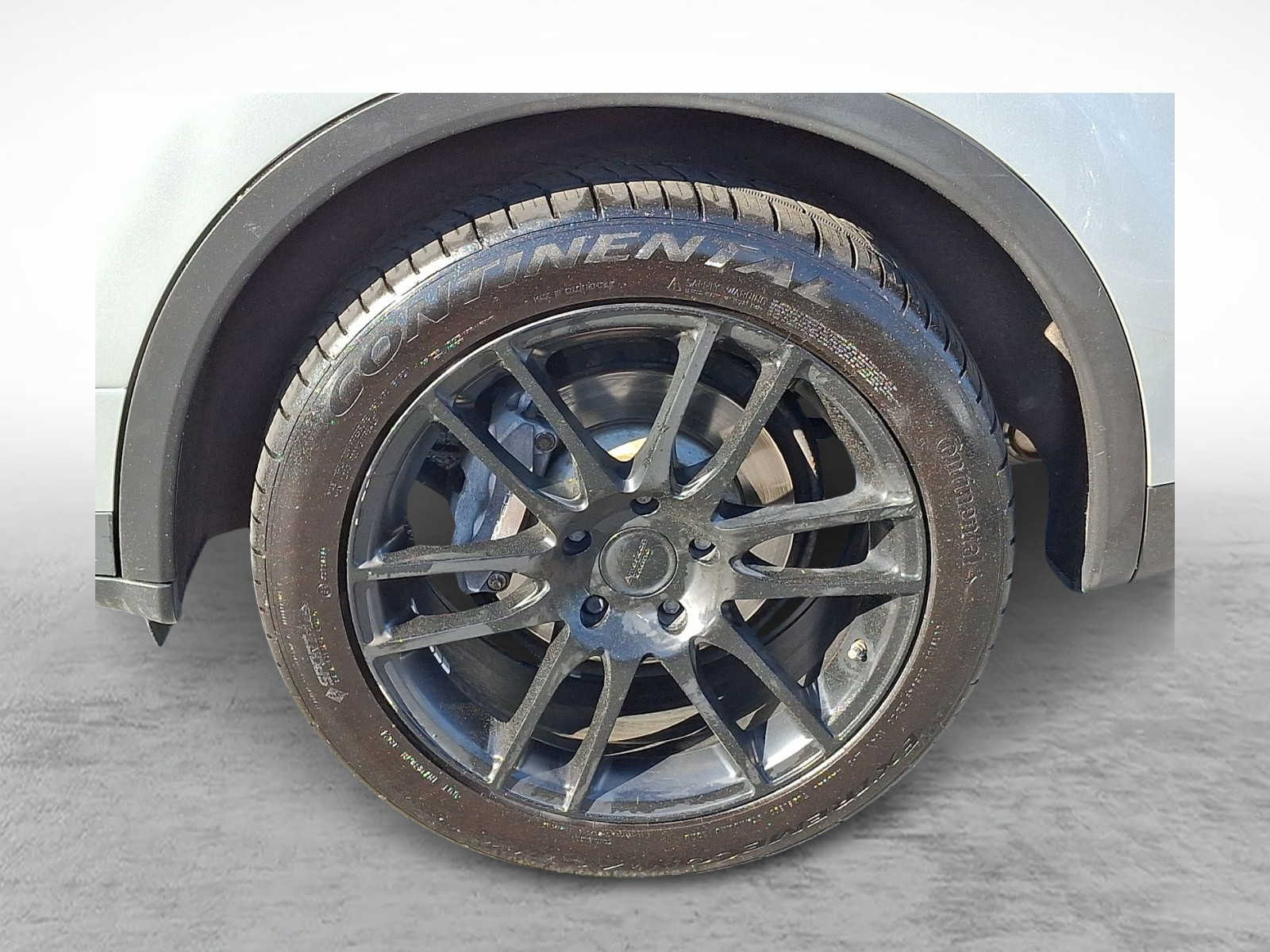 Thumbnail: 2012 Porsche Cayenne - 6
