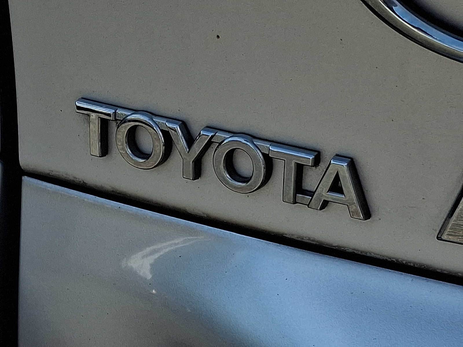 Thumbnail: 2006 Toyota RAV4 - 27