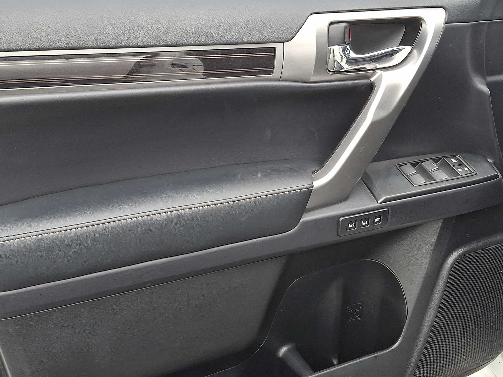 Thumbnail: 2023 Lexus GX - 10