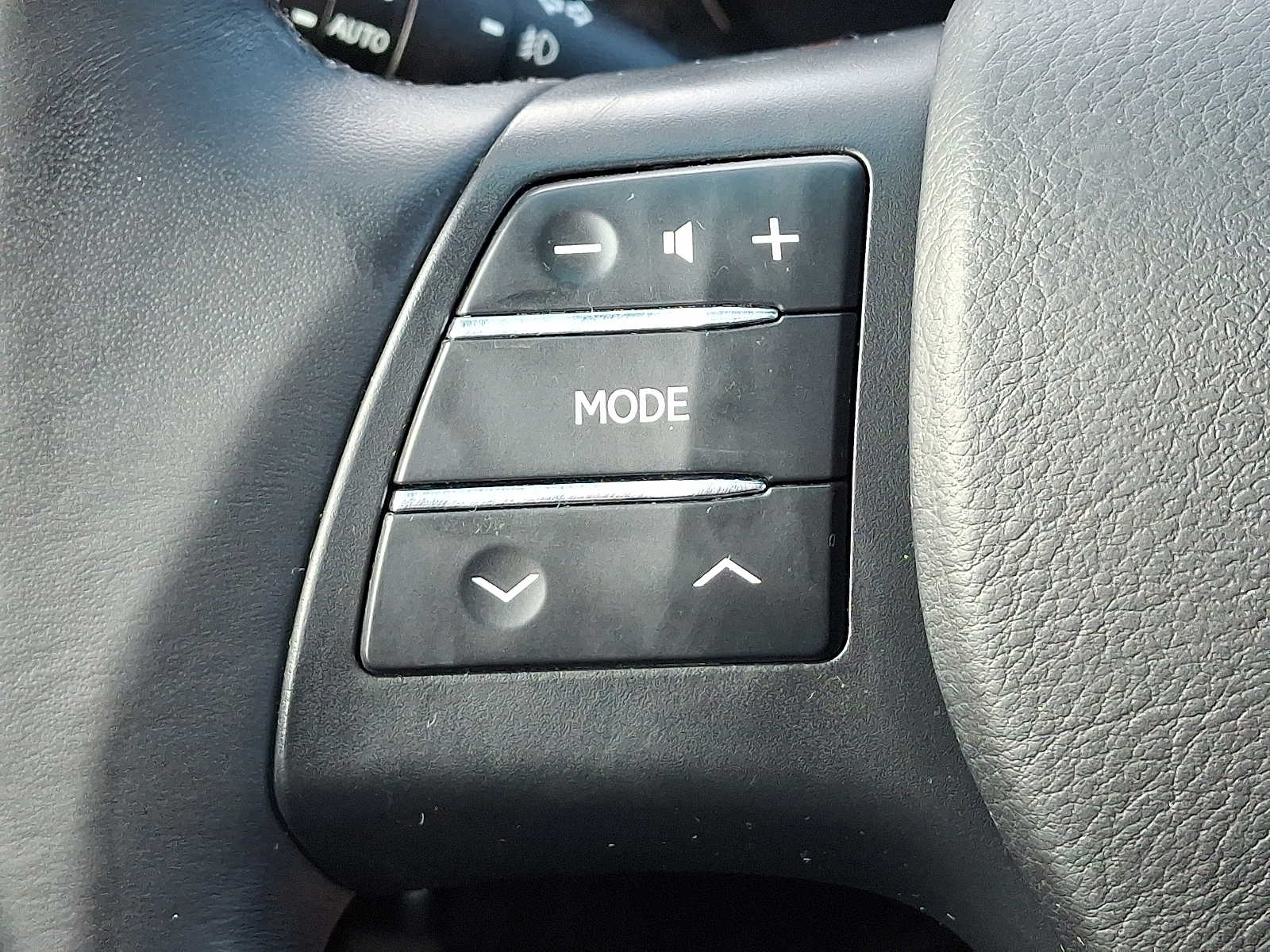 Thumbnail: 2010 Lexus RX - 18