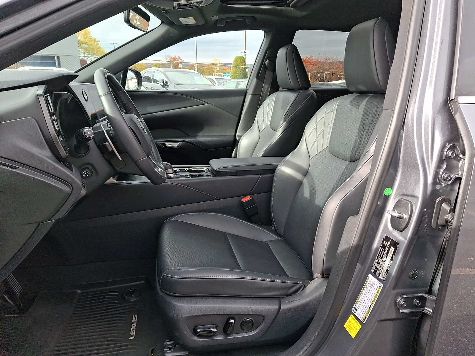 Thumbnail: 2023 Lexus RX - 10