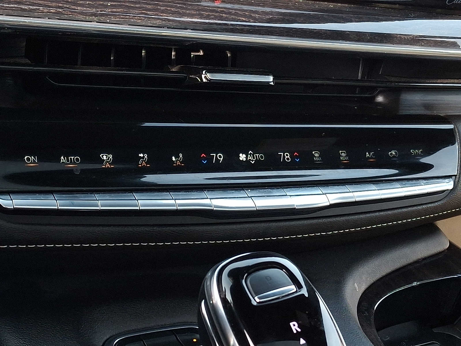 Thumbnail: 2022 Cadillac Escalade - 12