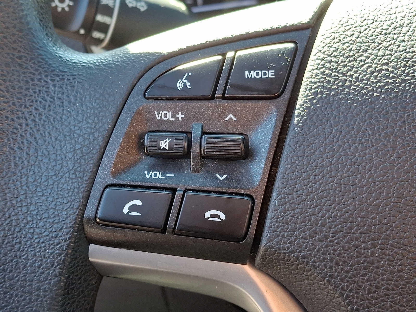 Thumbnail: 2019 Hyundai Tucson - 17