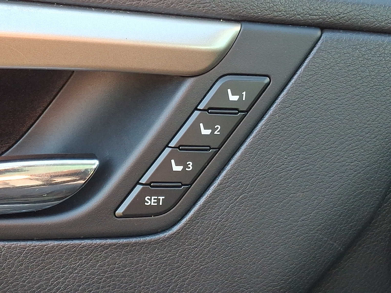 Thumbnail: 2021 Lexus RX - 24