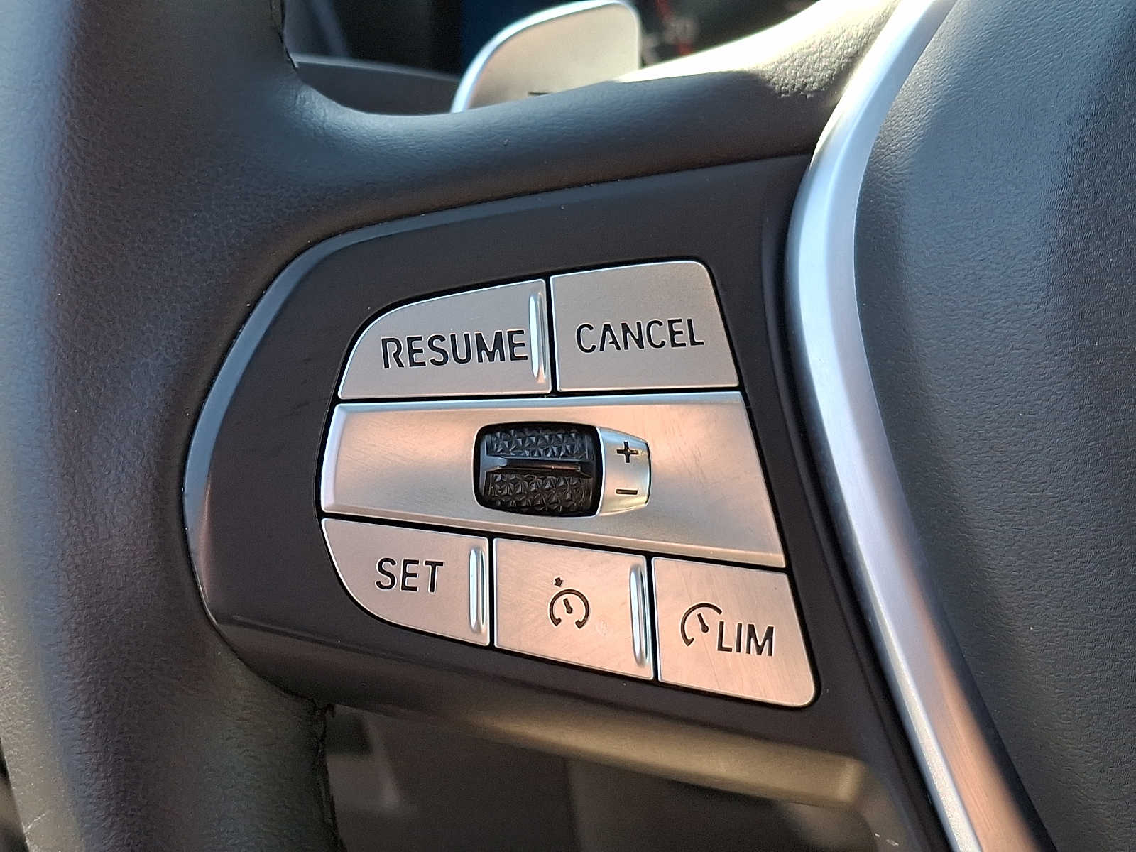 Thumbnail: 2023 BMW X3 - 18