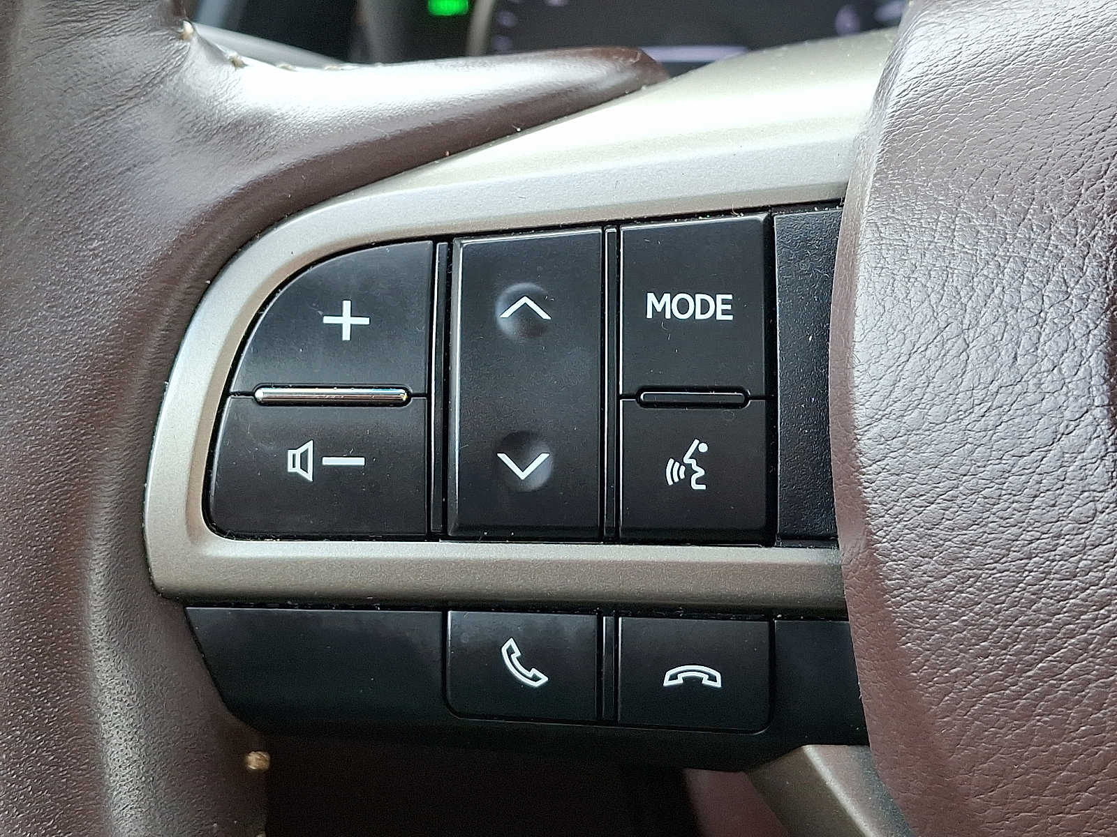 Thumbnail: 2019 Lexus RX - 18