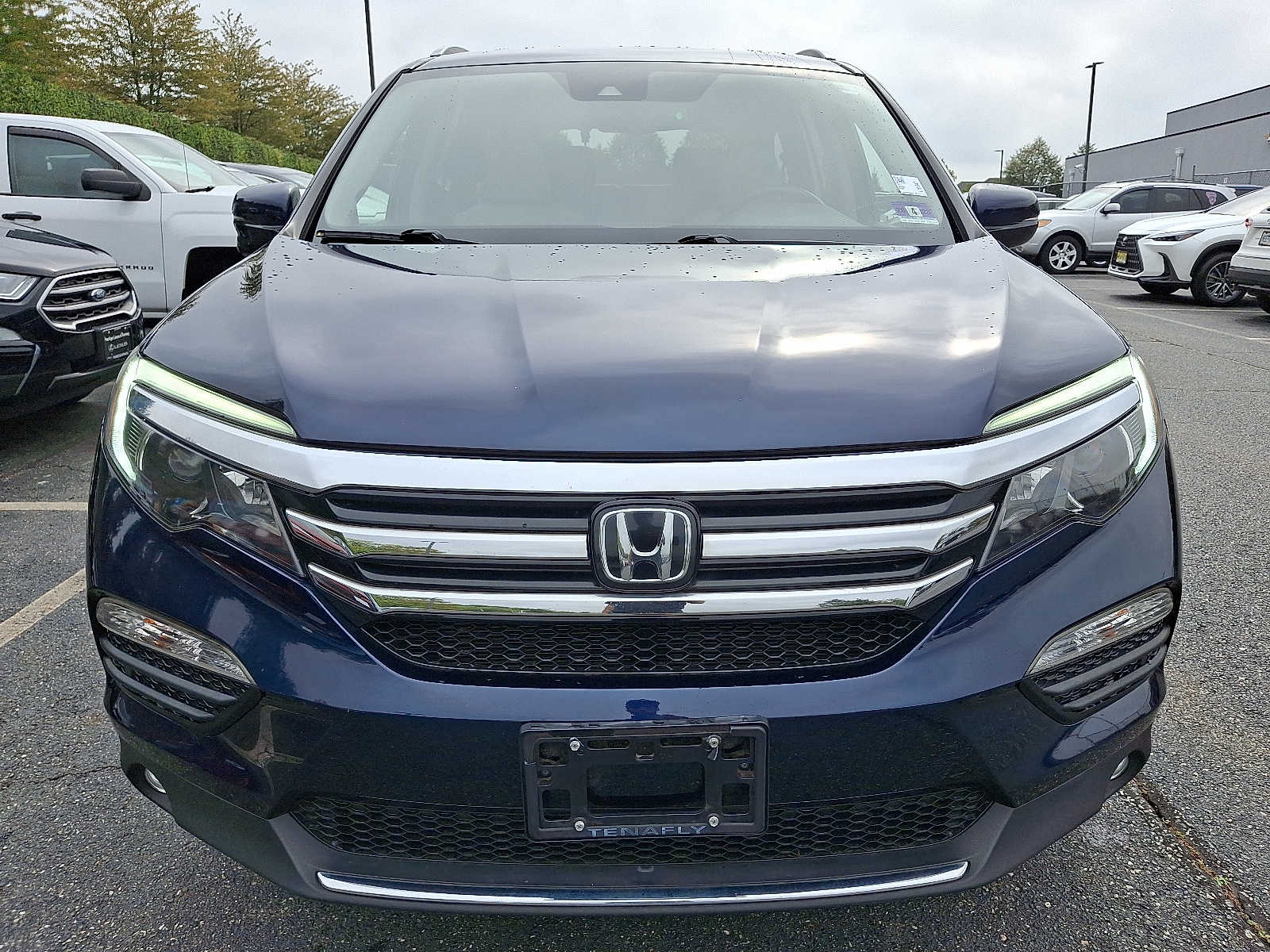 Thumbnail: 2017 Honda Pilot - 2