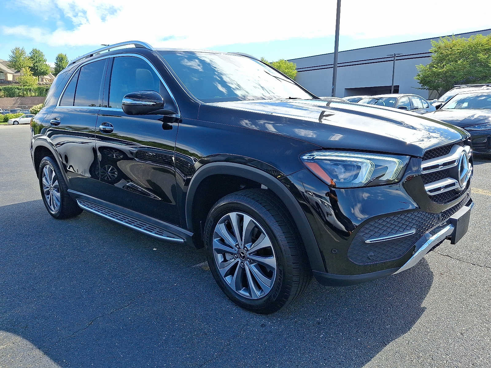 Thumbnail: 2021 Mercedes-Benz GLE - 3