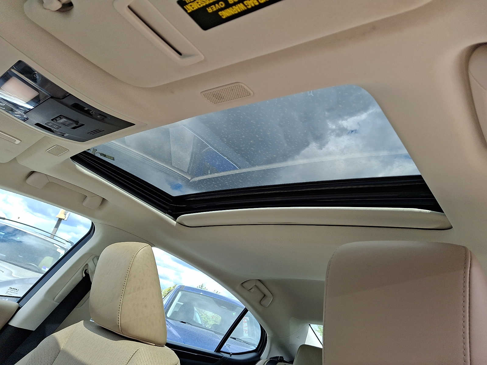 Thumbnail: 2021 Lexus ES - 12