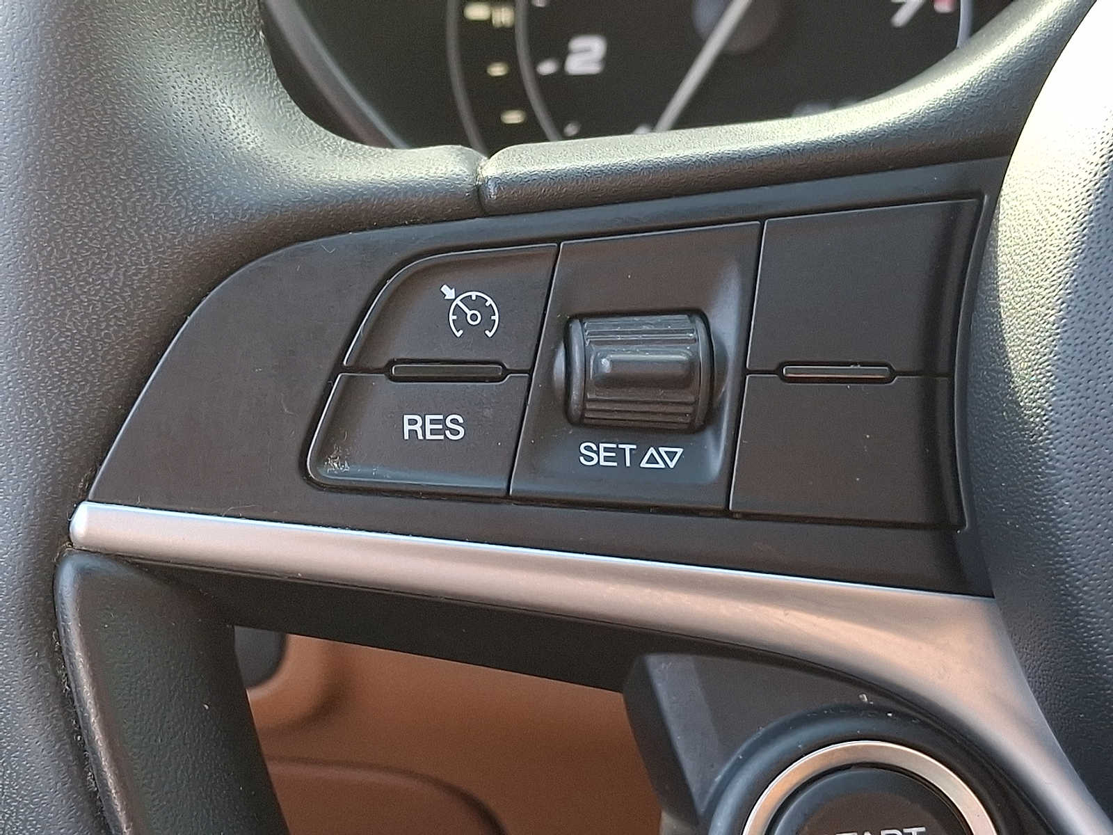 Thumbnail: 2018 Alfa Romeo Giulia - 17